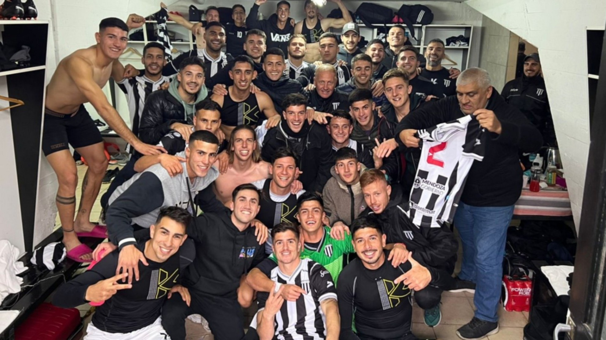 Por donde le toca ir, el Lobo le da más fuerza a su sueño de campeón